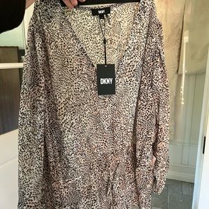 DKNY woman’s top